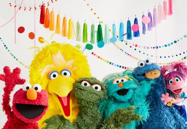 Bé học tiếng Anh qua phim Sesame Street