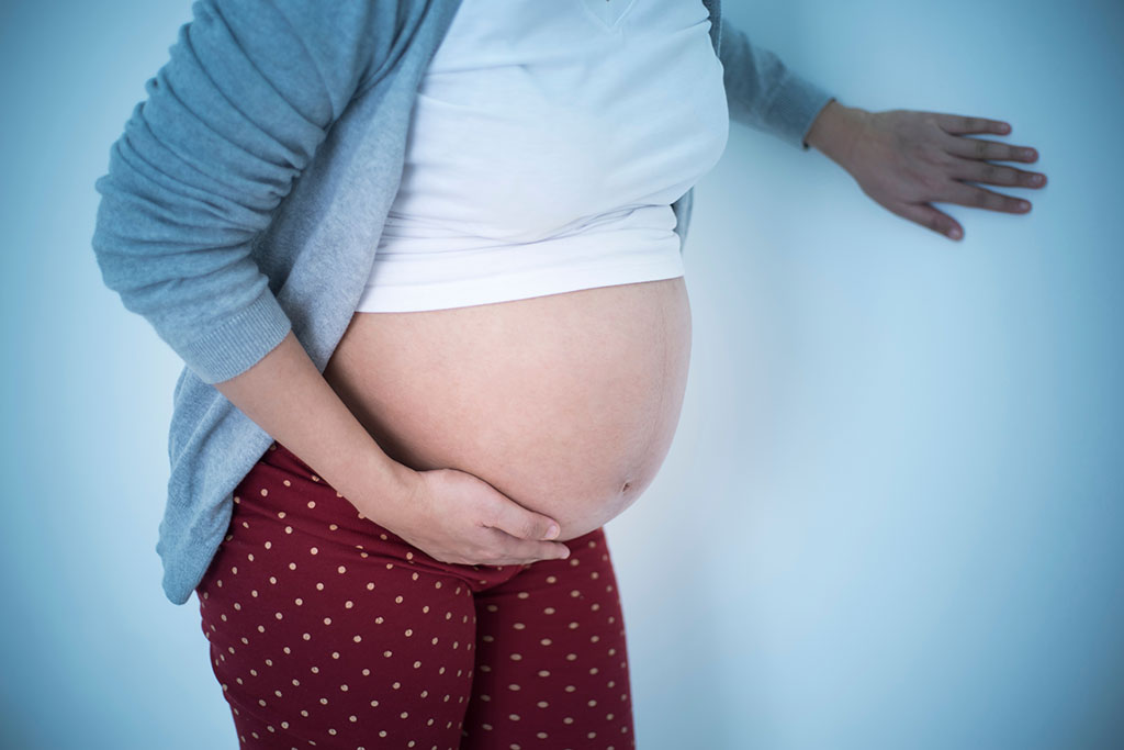Tác động của mang thai đối với xương mu và hợp quy cách giảm đau?
